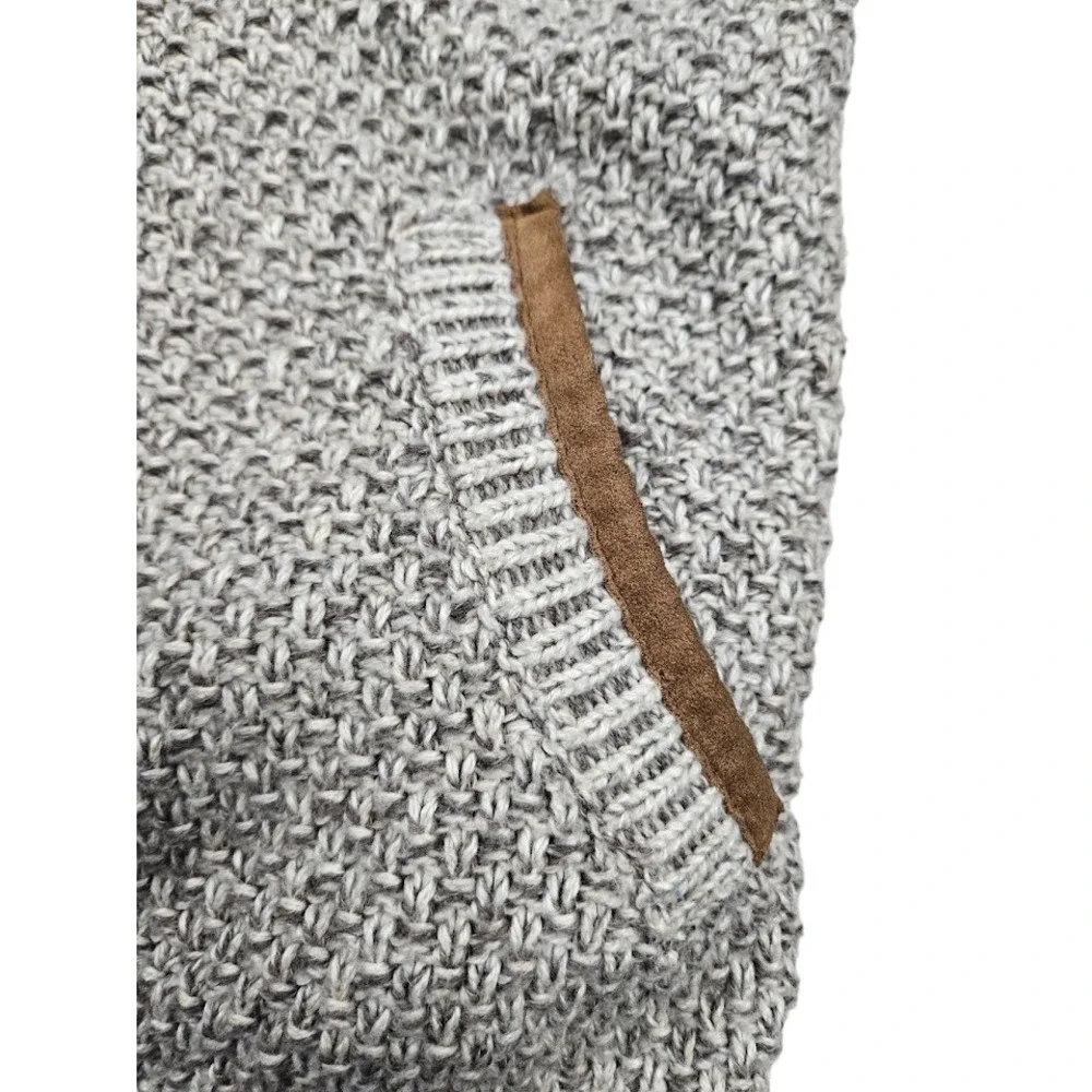 Abercrombie & Fitch Sweater Womens Size XS‎ Gray Knit Preppy Cottagecore Hoodie